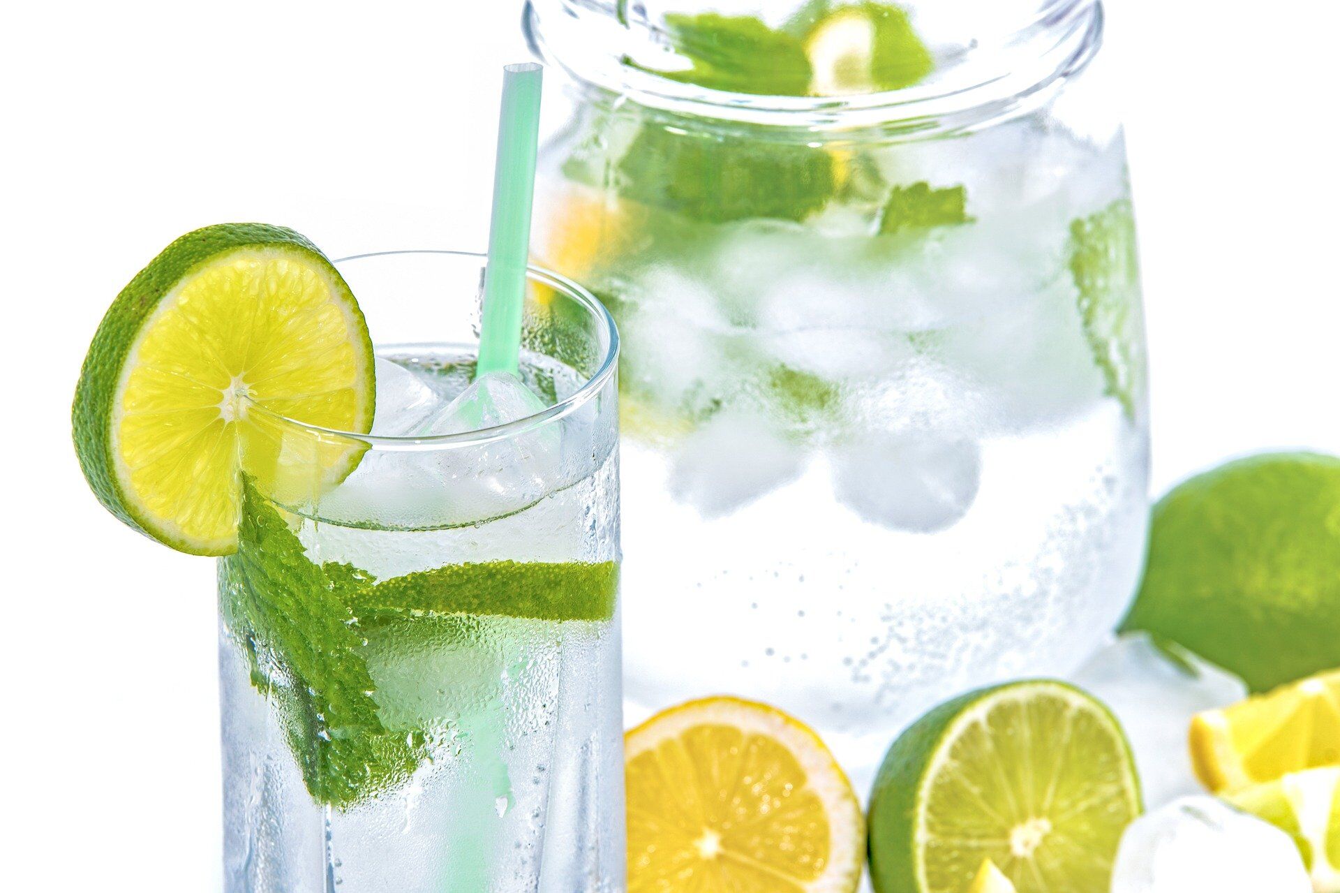 mineral-water-1532300_1920